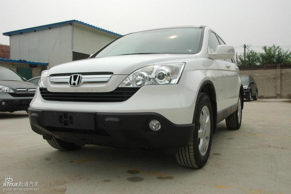 CR-V2.4尊贵版AT外观