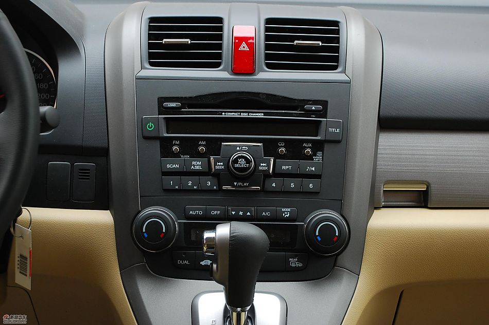 新浪试驾2010款CRV图集-内饰