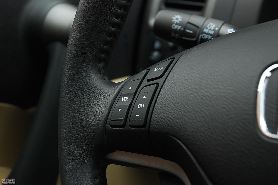 新浪试驾2010款CRV图集-内饰