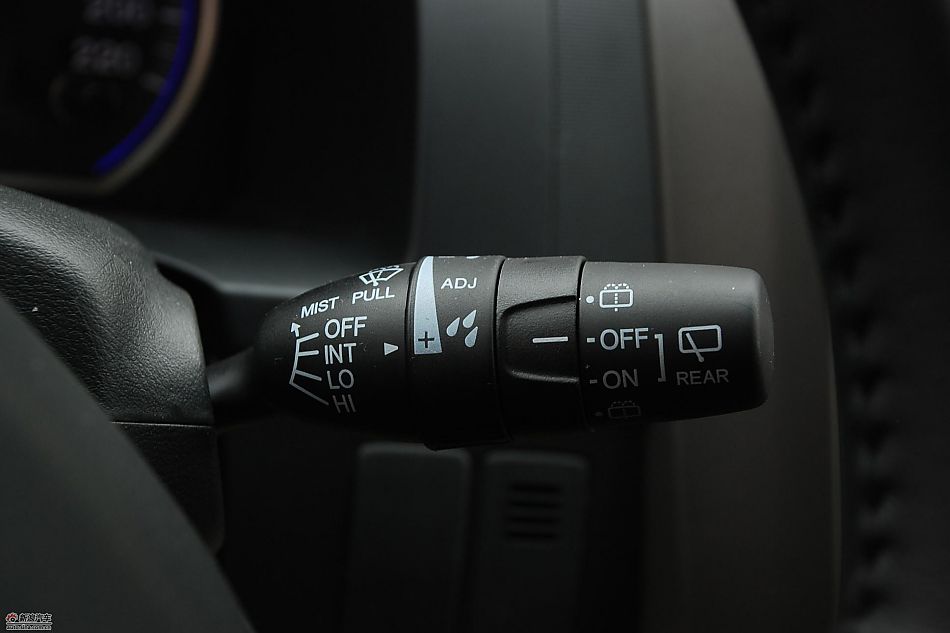 新浪试驾2010款CRV图集-内饰