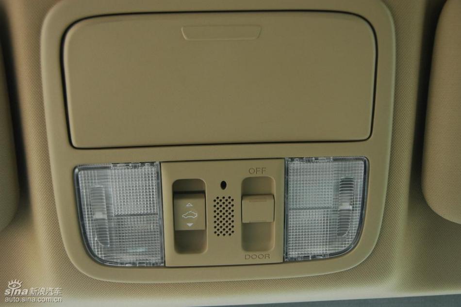 CR-V2.4豪华版内饰