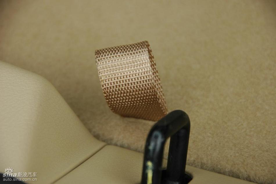 CR-V2.0两驱都市版自动挡内饰