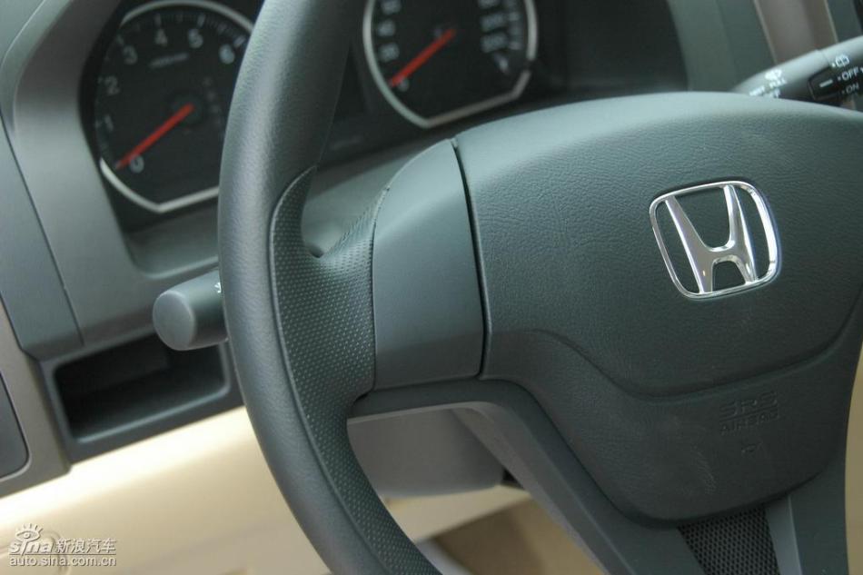 CR-V2.0两驱都市版自动挡内饰