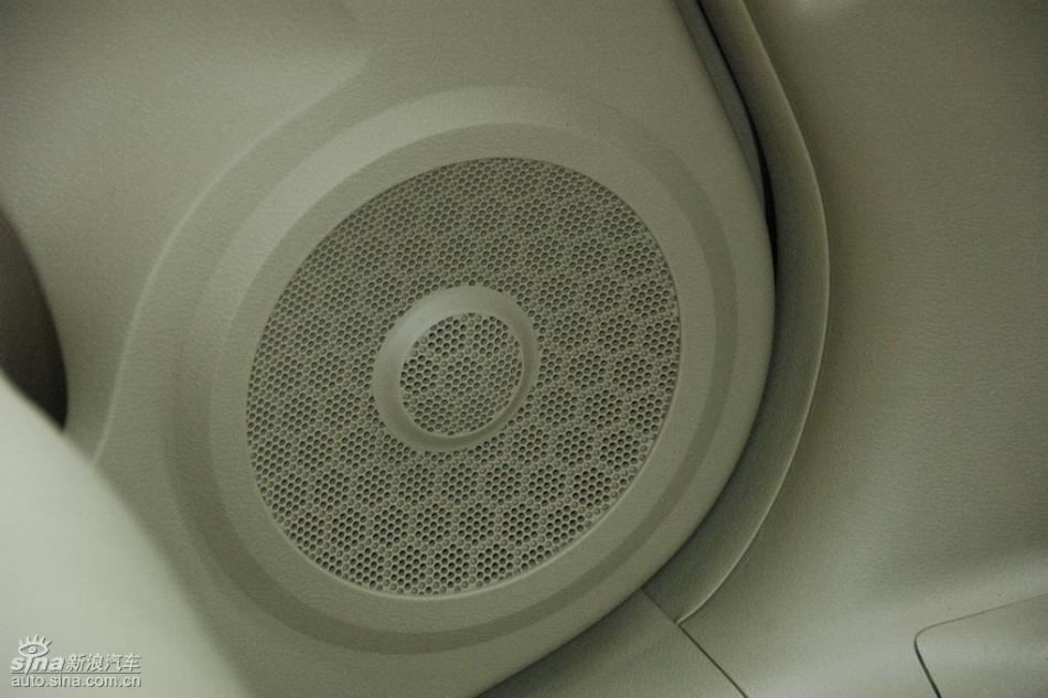 CR-V2.0两驱都市版自动挡内饰