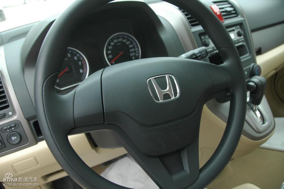 CR-V2.0两驱都市版自动挡内饰