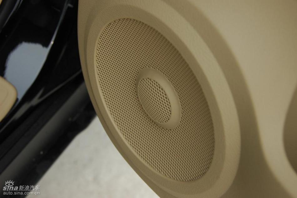 CR-V2.0两驱都市版自动挡内饰