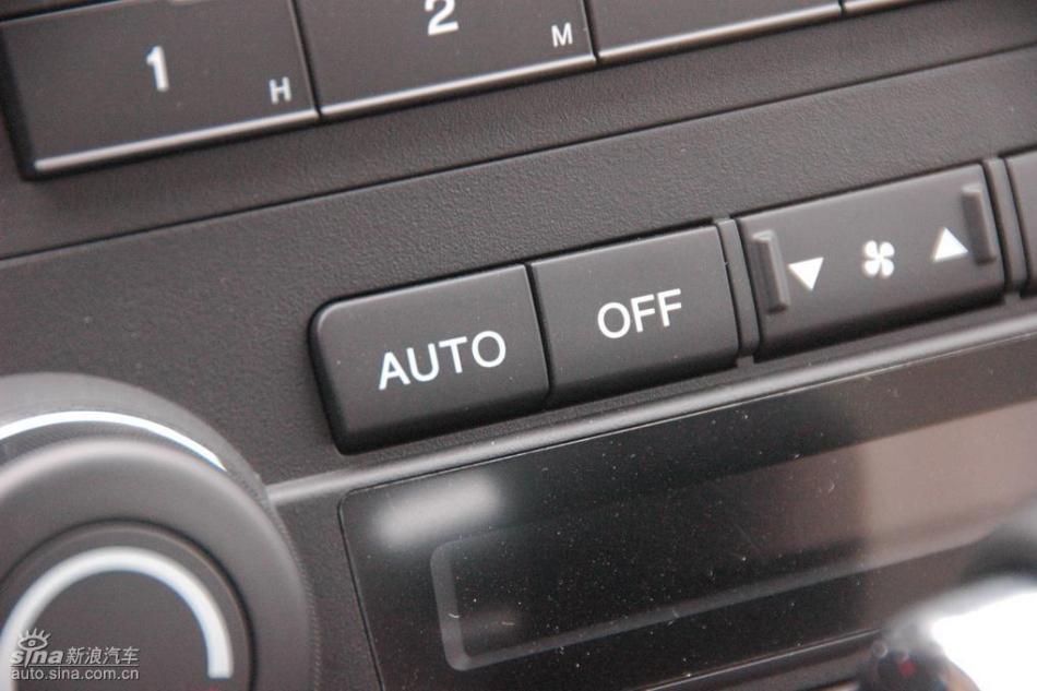 CR-V2.4豪华版AT内饰