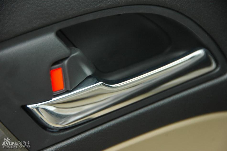 CR-V2.4豪华版AT内饰