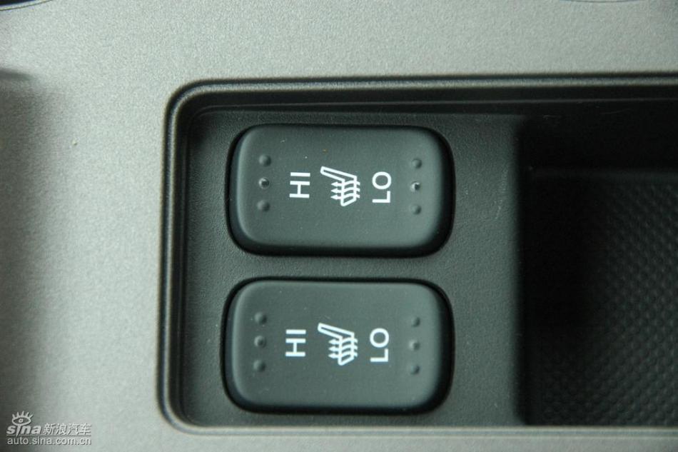 CR-V2.4豪华版AT内饰