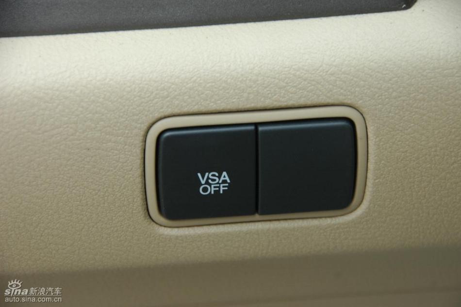 CR-V2.4豪华版AT内饰