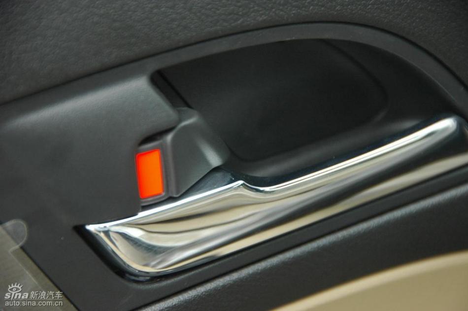 CR-V2.4豪华版AT内饰