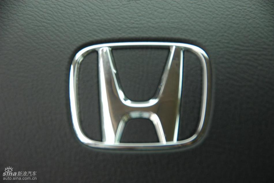 CR-V2.4豪华版AT内饰