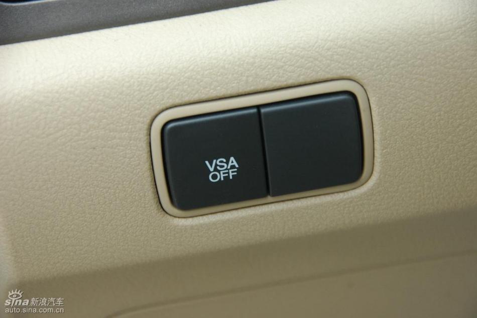 CR-V2.4豪华版AT内饰