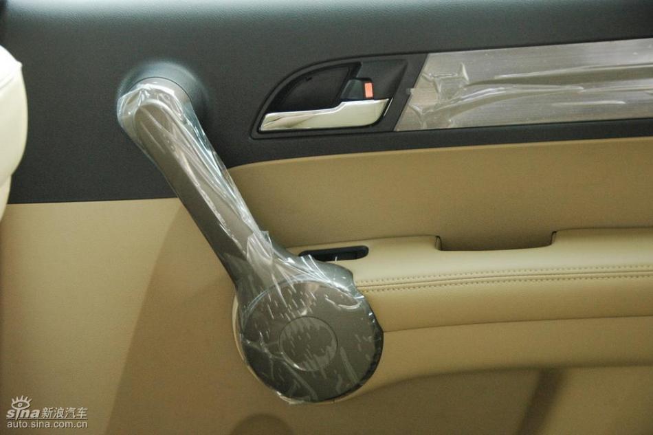CR-V2.4豪华版AT内饰