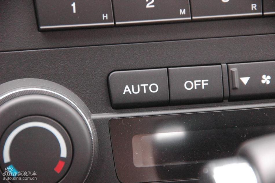 CR-V2.4尊贵版AT内饰