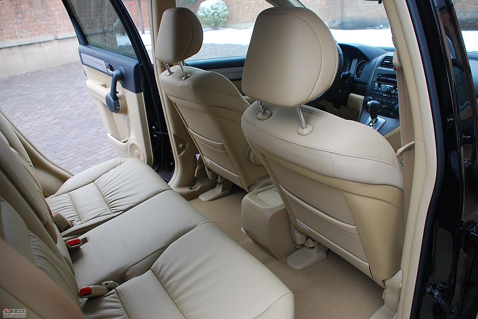 新浪试驾2010款CRV图集-内饰