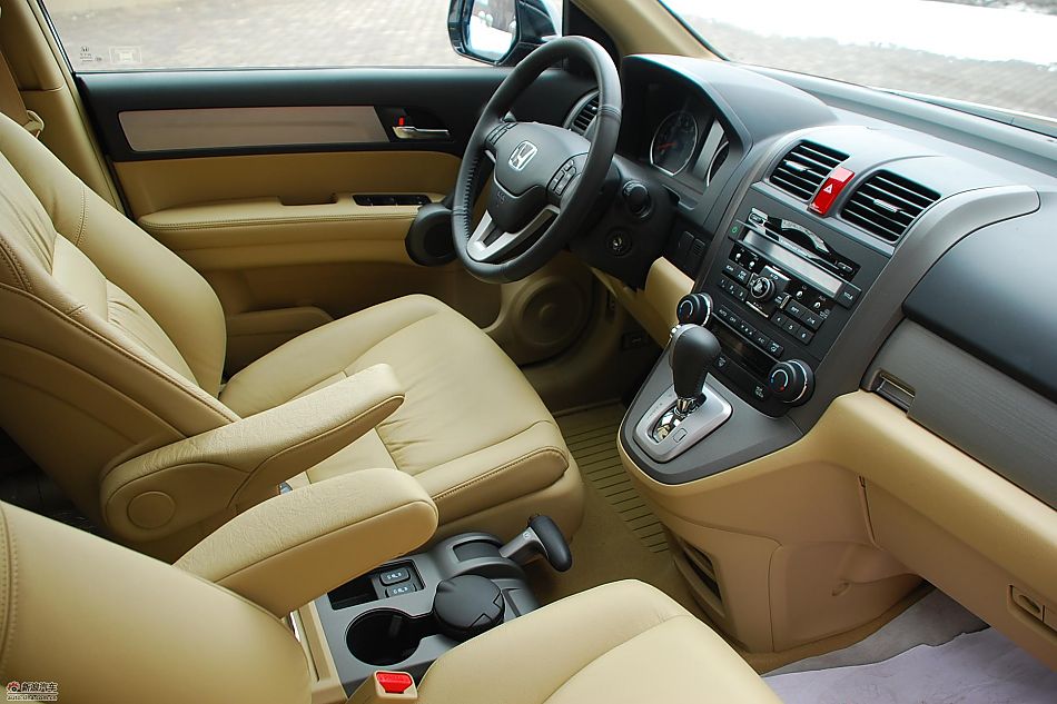 新浪试驾2010款CRV图集-内饰