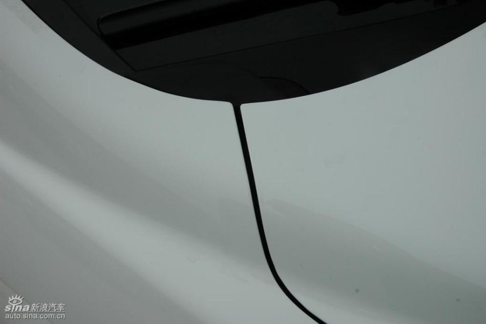 CR-V2.4尊贵版AT外观