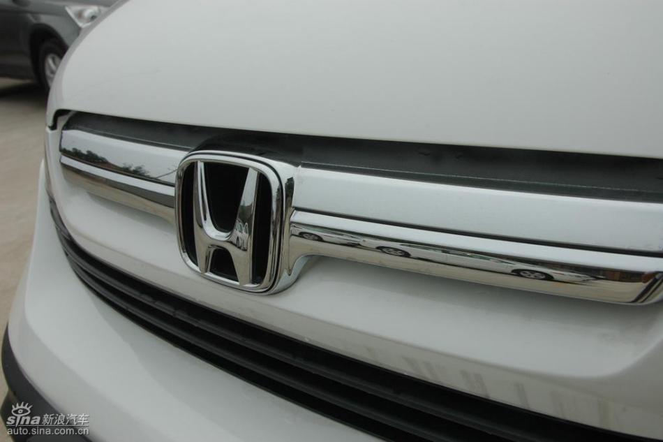 CR-V2.4尊贵版AT外观