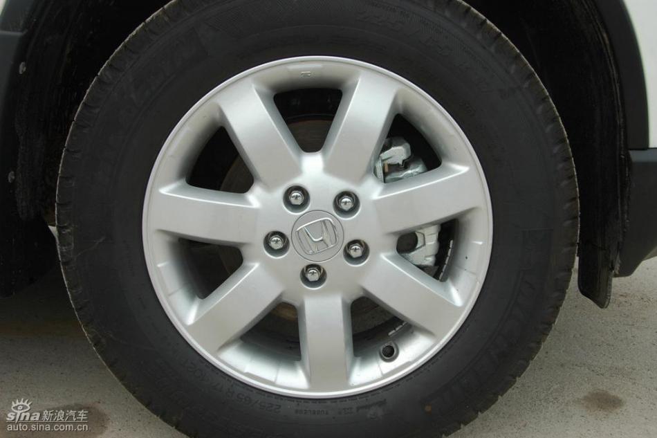 CR-V2.4尊贵版AT外观