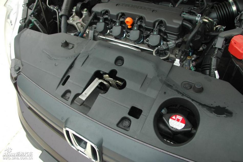 CR-V2.0两驱都市版自动挡发动机