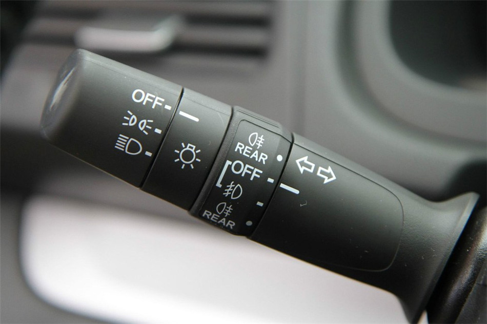 2012款CR-V 2.4L自动四驱豪华版VTi