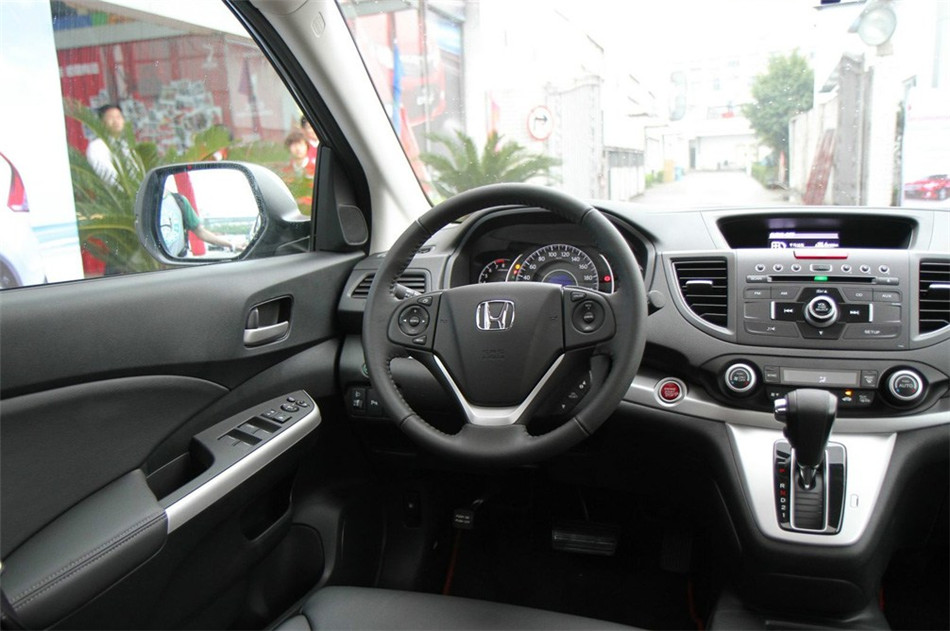 2012款CR-V 2.4L自动四驱豪华版VTi