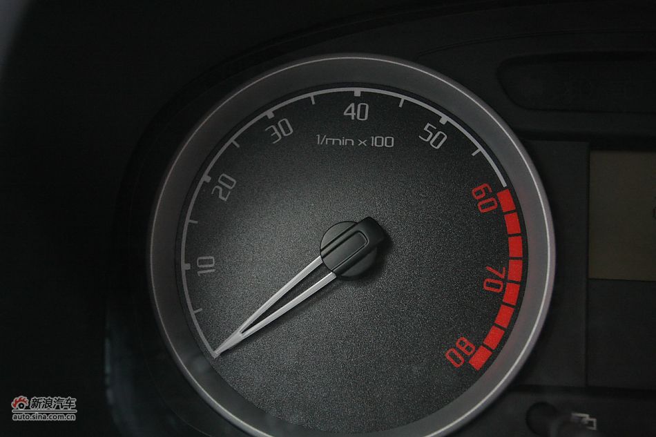 2011款晶锐1.6手动酷黑版