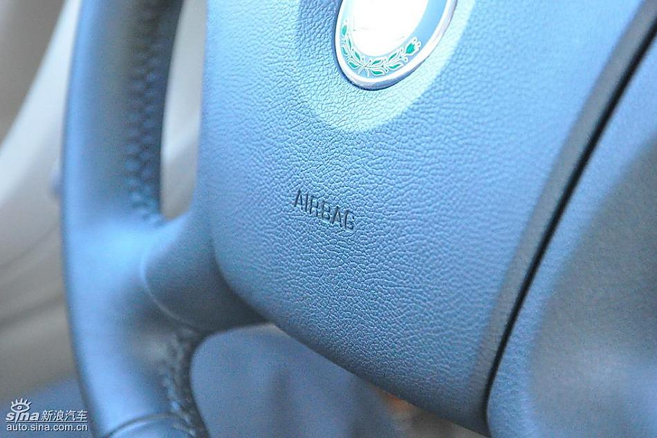 新浪试驾斯柯达Fabia晶锐内饰实拍图