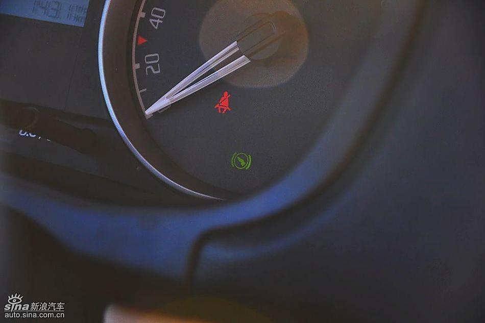 新浪试驾斯柯达Fabia晶锐内饰实拍图