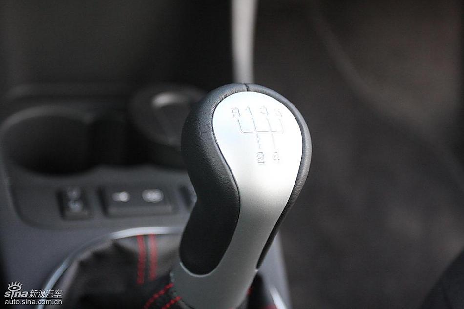 上海大众斯柯达Fabia晶锐内饰实拍