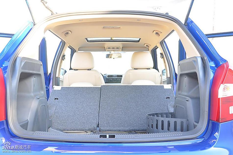 新浪试驾斯柯达Fabia晶锐内饰实拍图