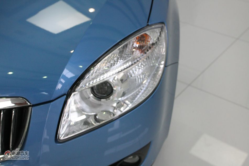 2011款晶锐1.6手动酷黑版