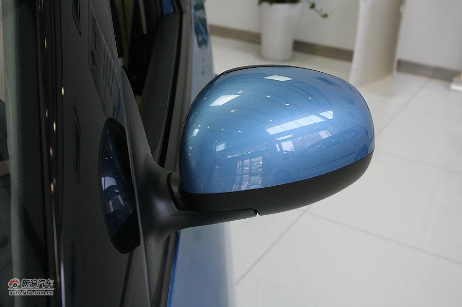 2011款晶锐1.6手动酷黑版