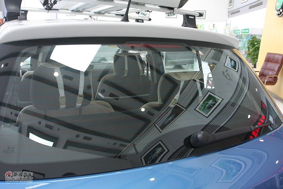 2011款晶锐1.6手动酷黑版