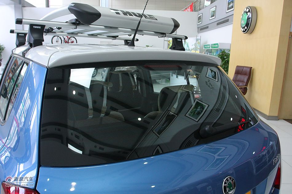 2011款晶锐1.6手动酷黑版