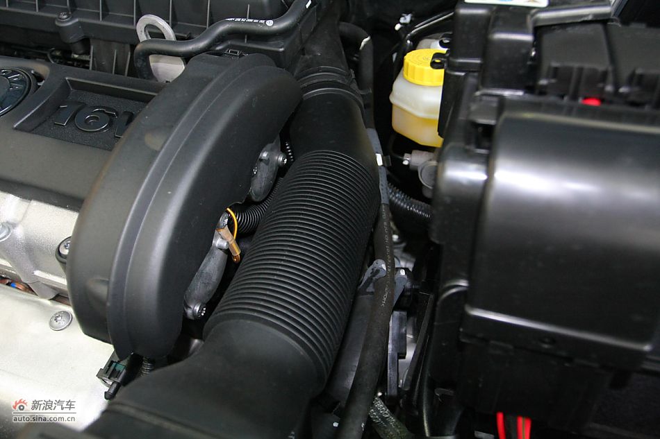 2011款晶锐1.6手动酷黑版