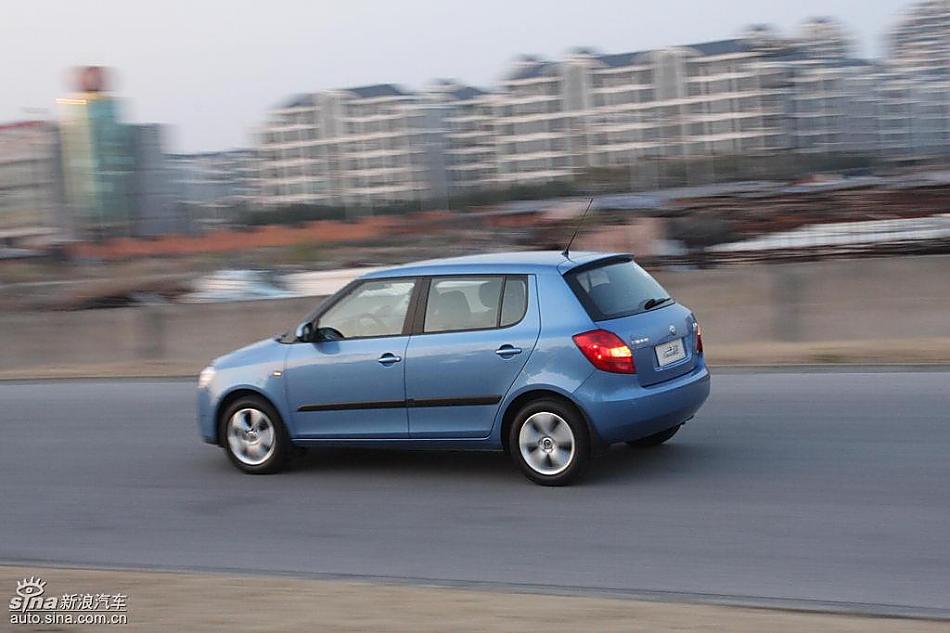 上海大众斯柯达Fabia晶锐试驾组图