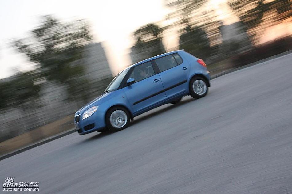 上海大众斯柯达Fabia晶锐试驾组图