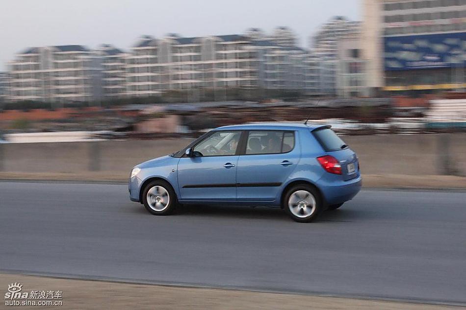 上海大众斯柯达Fabia晶锐试驾组图