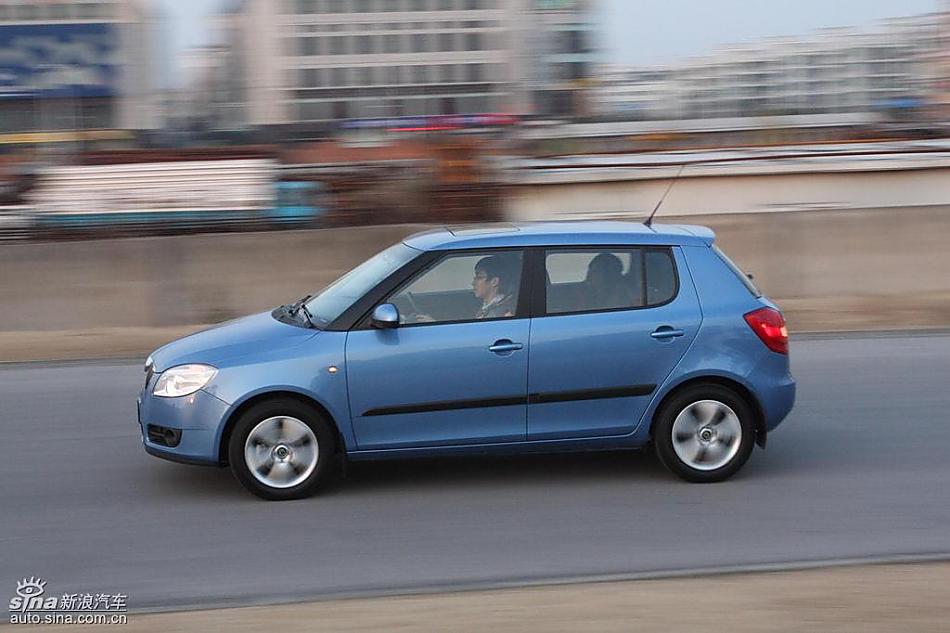 上海大众斯柯达Fabia晶锐试驾组图