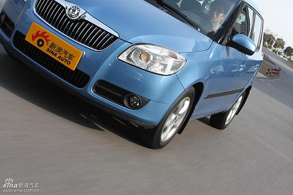 上海大众斯柯达Fabia晶锐试驾组图