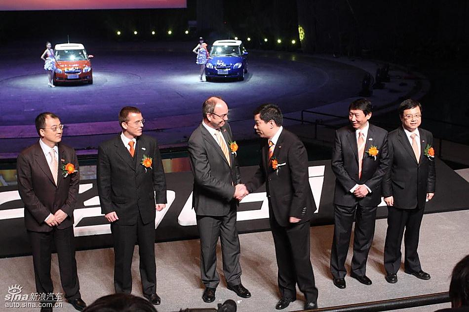 斯柯达Fabia晶锐上市现场高层领导合影