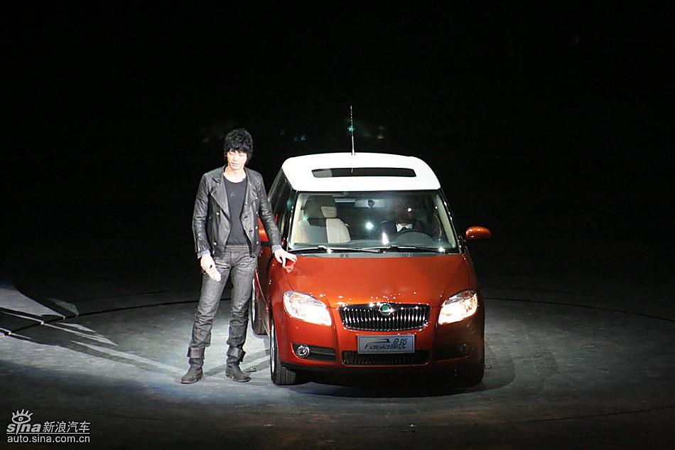 斯柯达Fabia晶锐上市现场表演