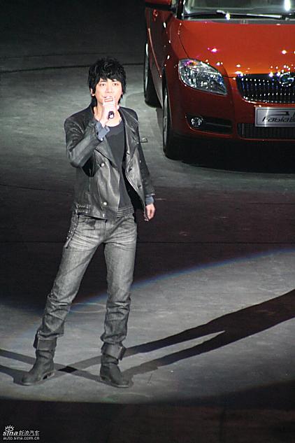 斯柯达Fabia晶锐上市现场表演