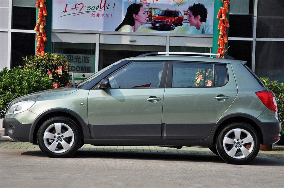 2012款 1.6L AT Scout 外观