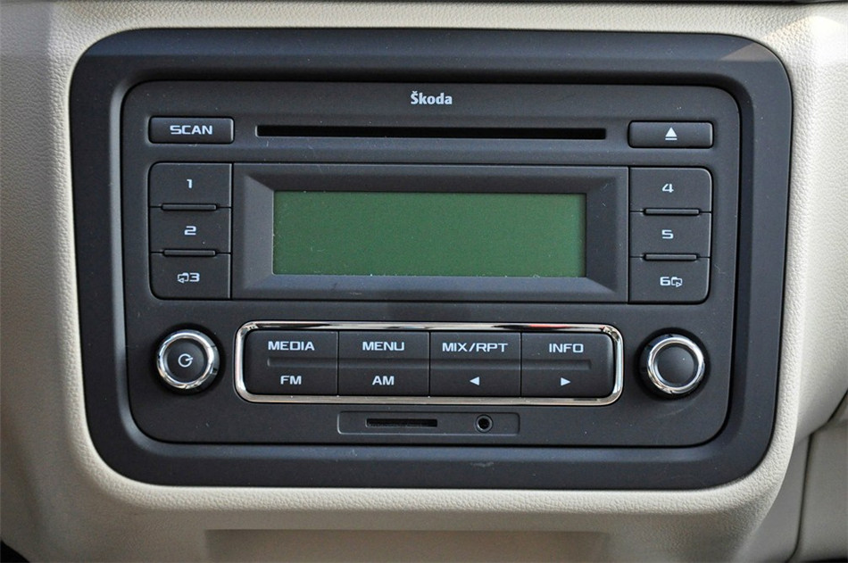 2012款 1.6L AT Scout 内饰