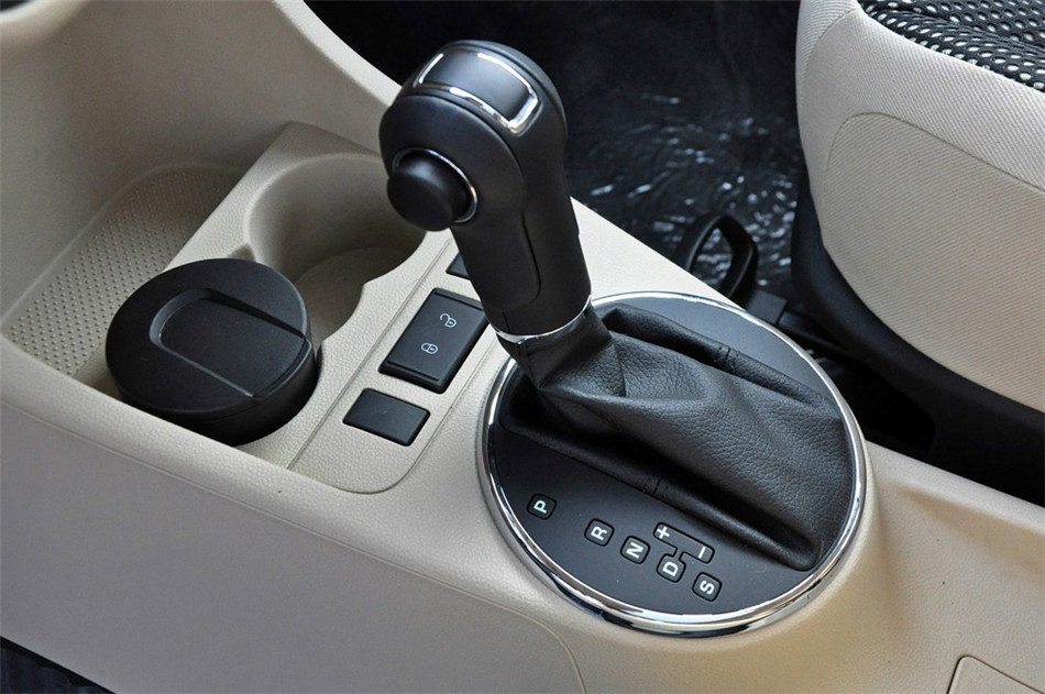 2012款 1.6L AT Scout 内饰