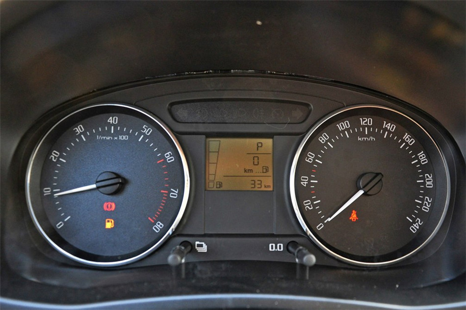 2012款 1.6L AT Scout 内饰