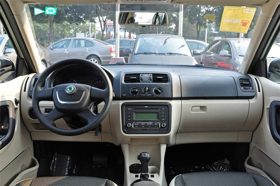 2012款 1.6L AT Scout 内饰